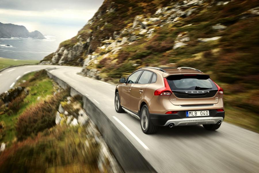  Volvo V40 Cross Country 2012 года  (фото 25 из 29)